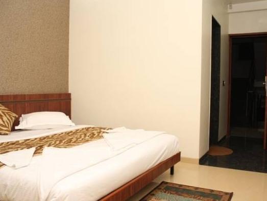 Treebo Trend Royal Kourt Aurangabad Hotel Luaran gambar