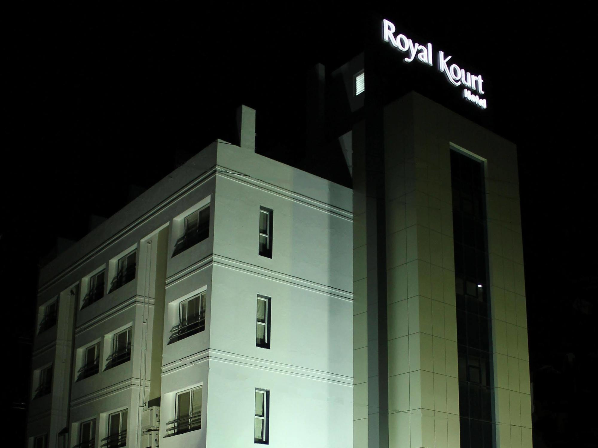 Treebo Trend Royal Kourt Aurangabad Hotel Luaran gambar
